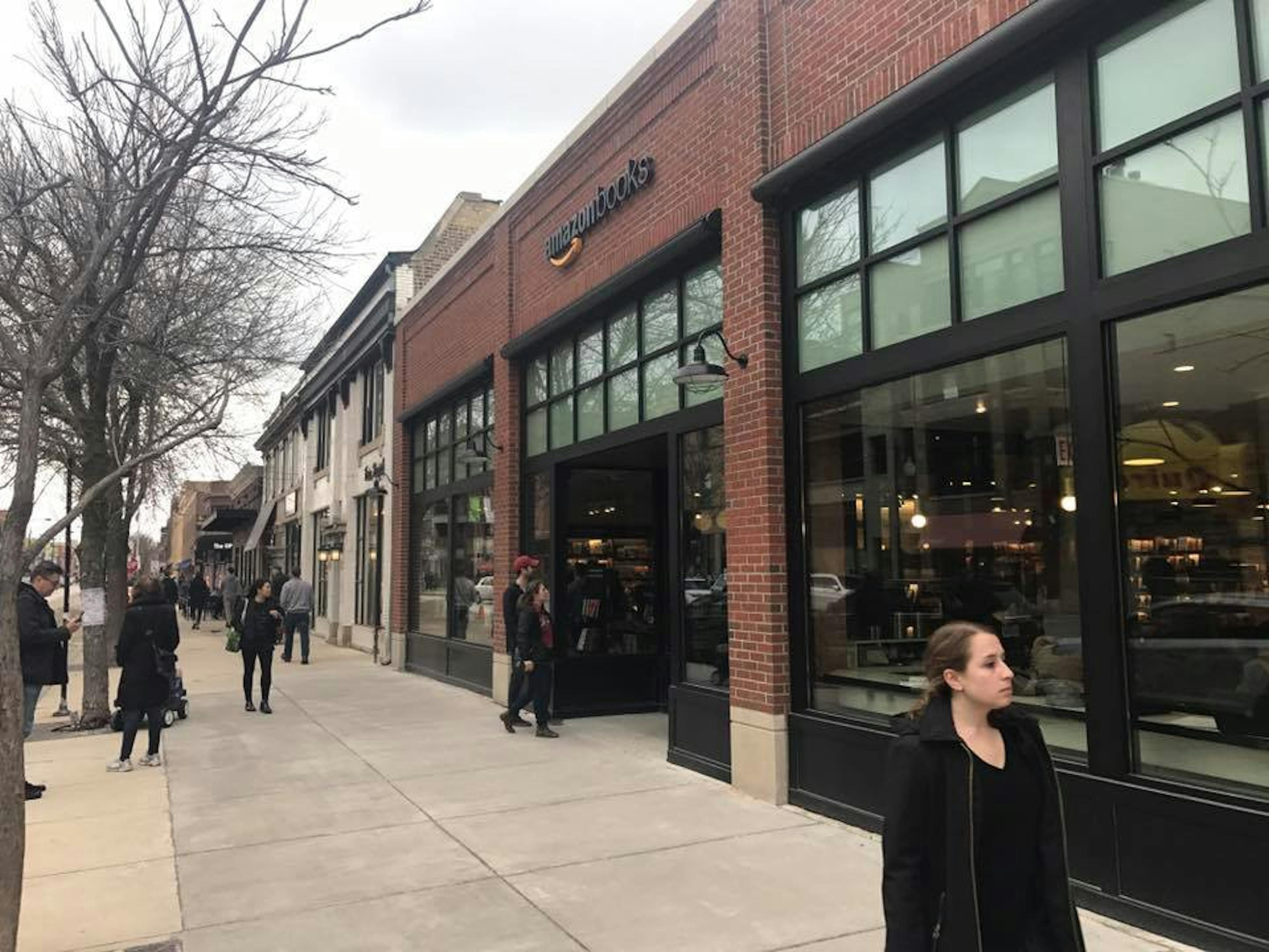 Amazon’s New Bricks-and-Mortar Bookstore Nails What the Web Couldn’t