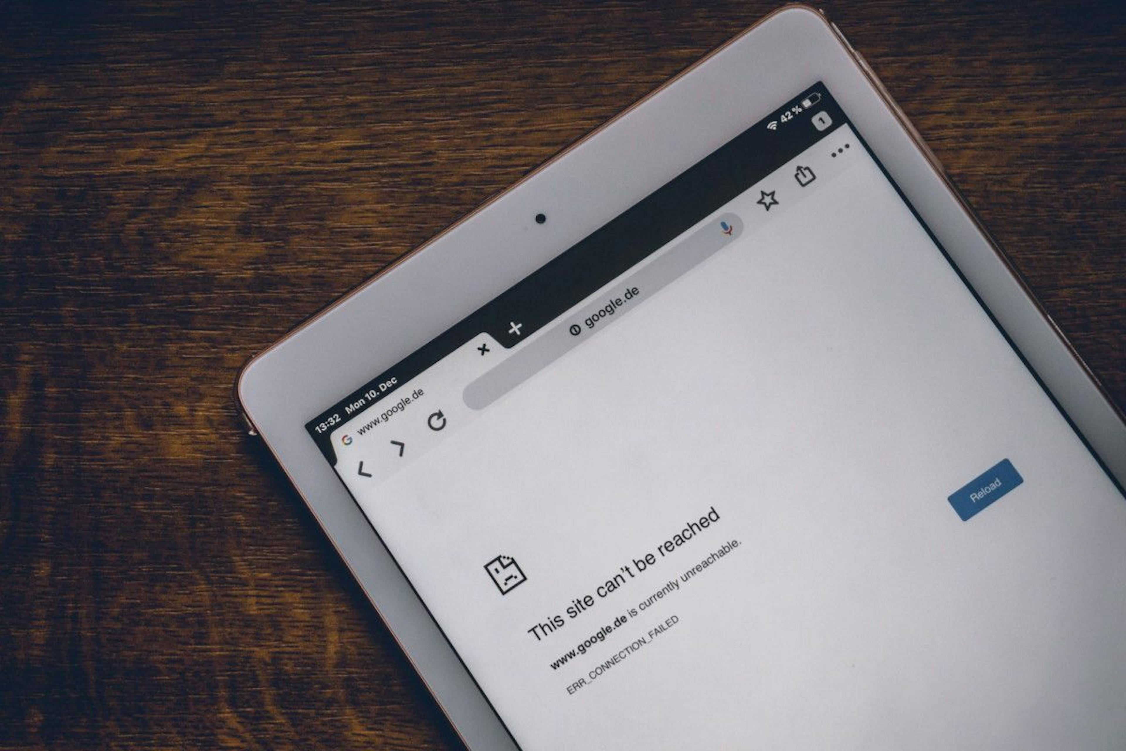 featured image - 7 Most Common Google Chrome Problems and How to Fix Them